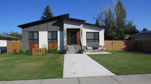 Calgary, AB T2J 1Y3,131 Mapleburn DR SE