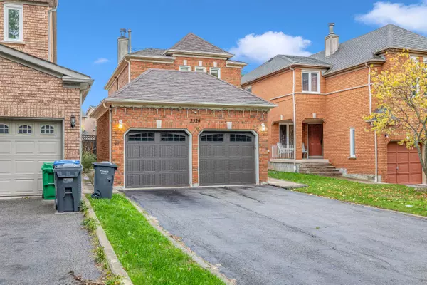 Mississauga, ON L5M 5E9,2526 Willowburne DR