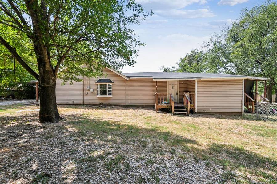 221 N Birch Street, Springtown, TX 76082