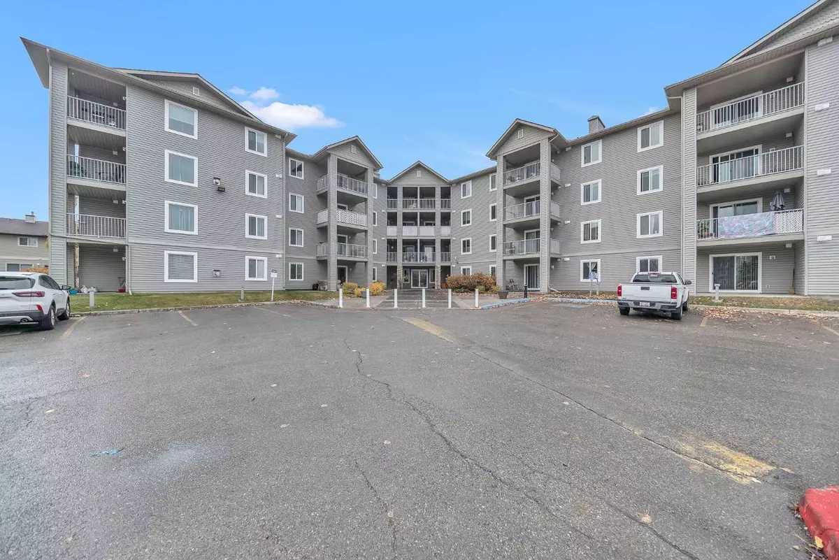 Airdrie, AB T4B2W4,604 8 ST Southwest #1106