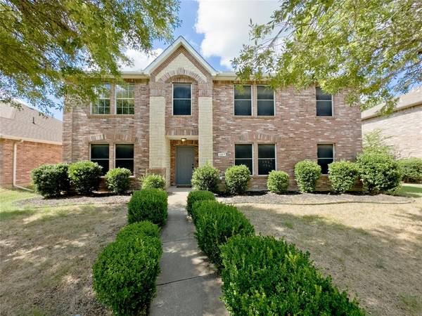 307 Valley Ridge Drive, Red Oak, TX 75154