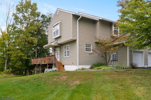 10 Peregrine Pt, Hampton Twp., NJ 07860