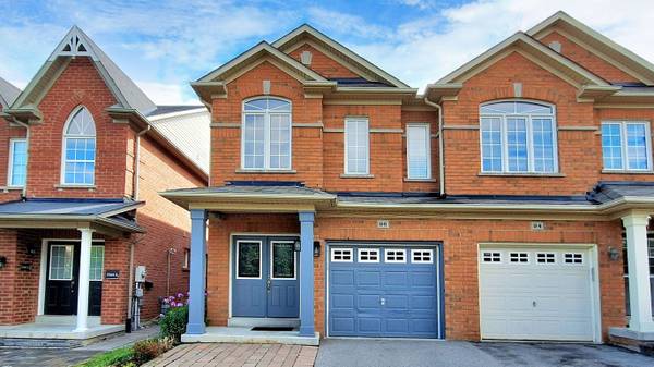 96 Four Seasons CRES, Newmarket, ON L9N 0C4