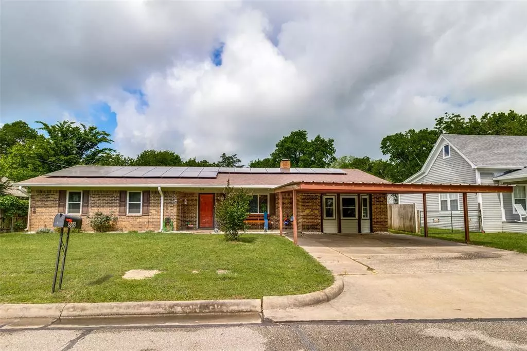 Bonham, TX 75418,809 Beech Street