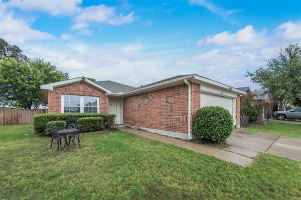 809 Prairie Drive,  Cross Roads,  TX 76227