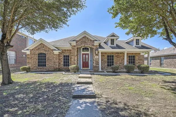 1812 Athena Drive,  Lancaster,  TX 75134