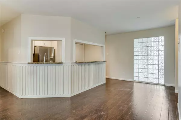 Dallas, TX 75205,4221 Cole Avenue #304