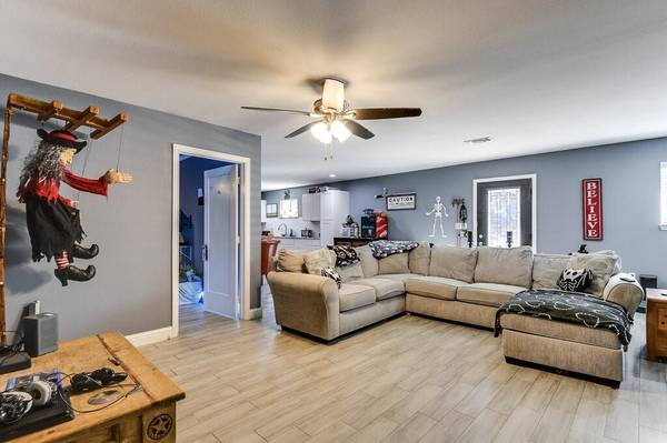 Joshua, TX 76058,5780 Grand Ranch Drive