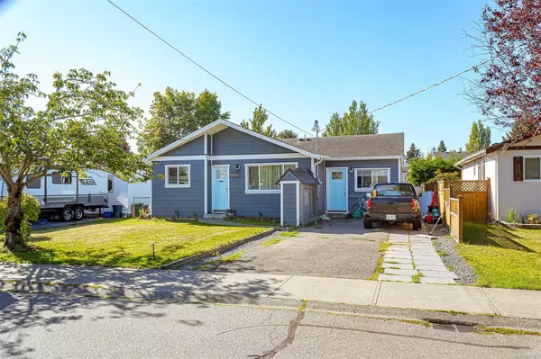 2189 A+B Amelia Ave, Sidney, BC V8L 2H5