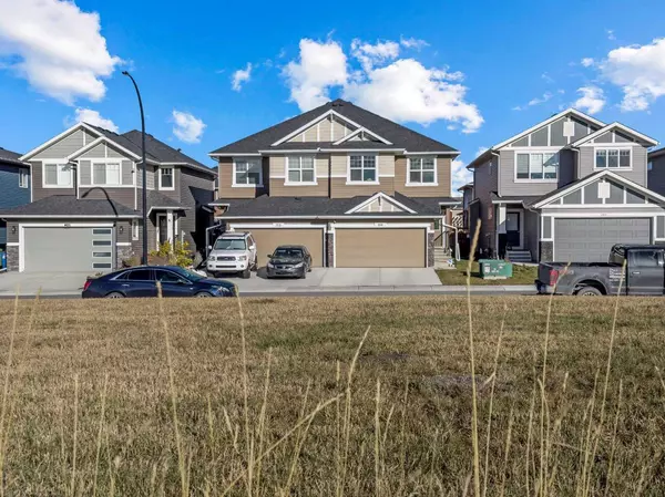 256 Willow COR, Cochrane, AB T4C 2S6