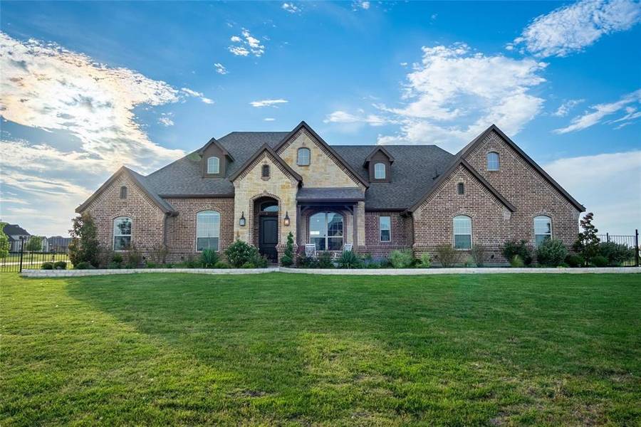 682 Chisholm Ranch Drive, Rockwall, TX 75032