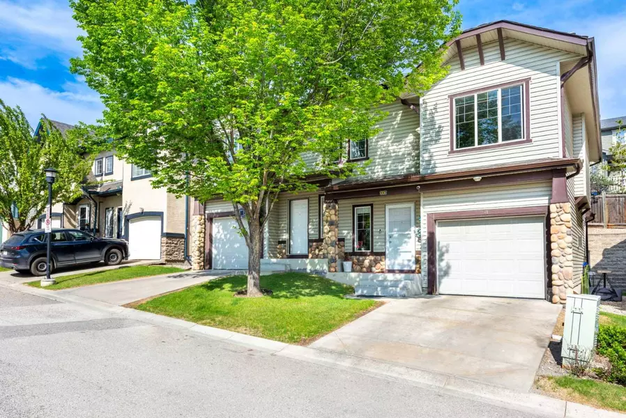 71 Hidden Creek Rise Northwest, Calgary, AB T3A 6L3