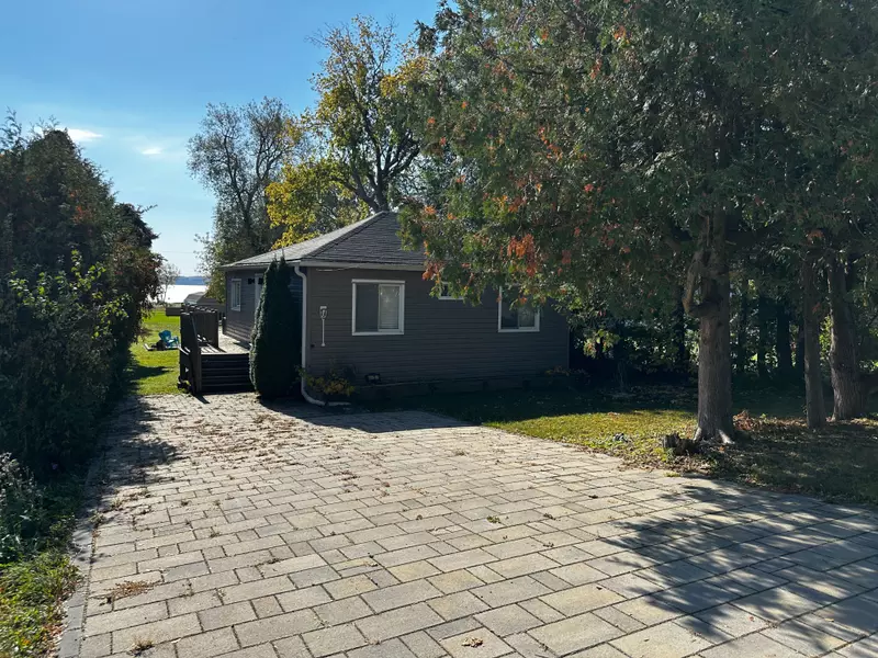 17 Price ST W, Brighton, ON K0K 1H0