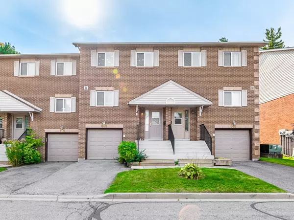 648 Gibney CRES #33, Newmarket, ON L3X 1Y1