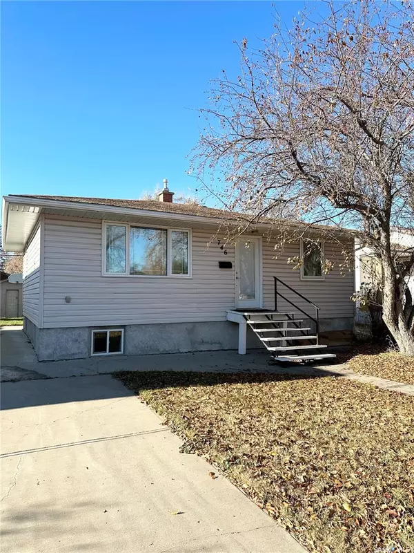 746 Montague STREET, Regina, SK S4T 3G9