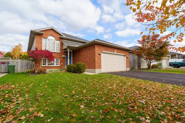 28 Schreyer DR, St. Thomas, ON N5R 6E8