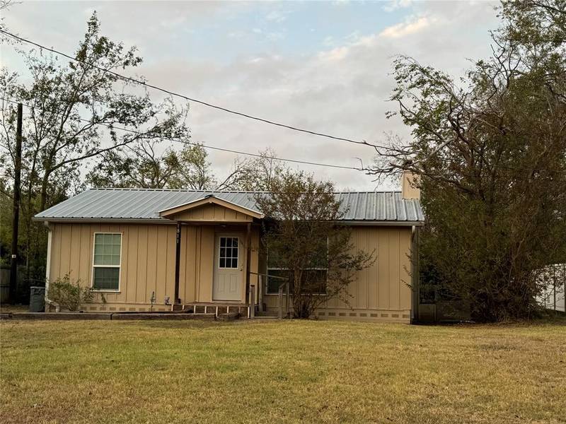 1811 Main Street, Sulphur Springs, TX 75482