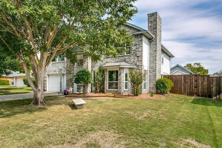 2204 Winslow Court, Flower Mound, TX 75028