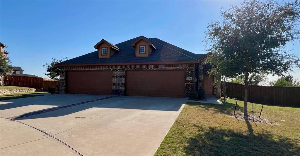 1048 W Sierra Vista Court, Midlothian, TX 76065