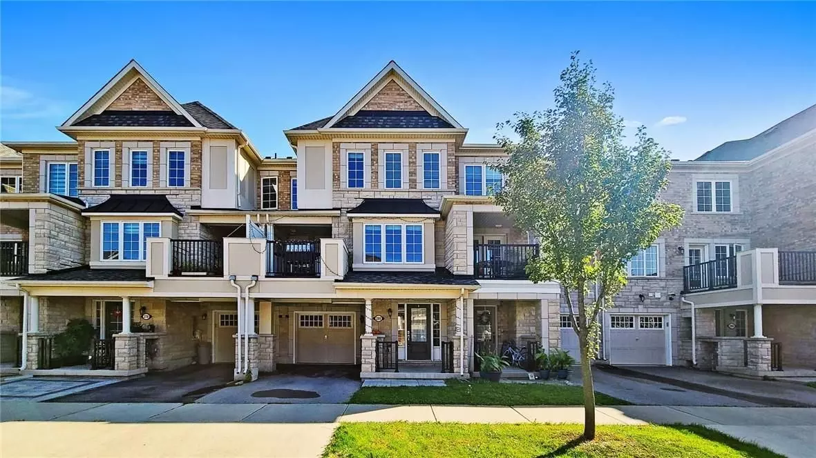 Oakville, ON L6M 0V4,280 Sarah Cline DR