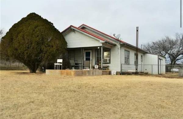 19569 W 6 Highway, Elk City, OK 73644