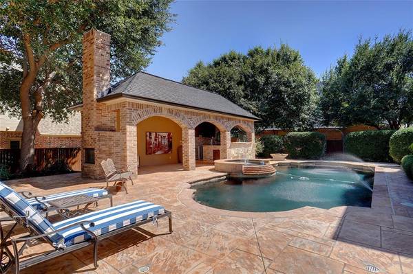 Southlake, TX 76092,705 Love Henry Court