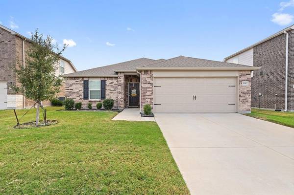 506 Banbury Court, Forney, TX 75126