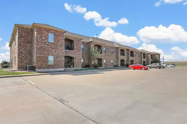 Alvarado, TX 76009,301 County Road 207 #1205