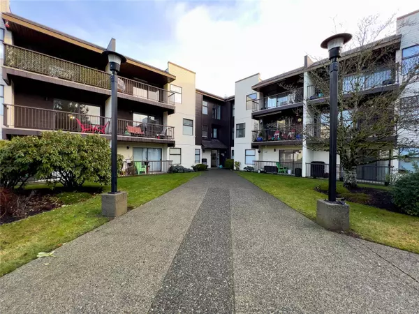 585 Dogwood St S #107, Campbell River, BC V9W 6T6