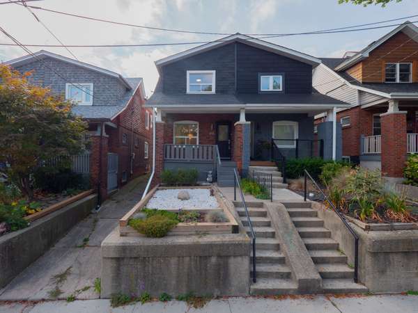 414 Jones AVE, Toronto E01, ON M4J 3G3