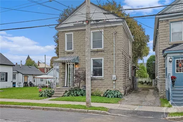 Smiths Falls, ON K7A 2J8,50 MCGILL ST