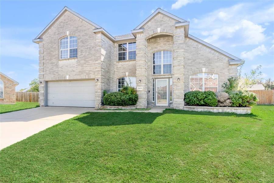 2415 Frontier Drive, Grand Prairie, TX 75052