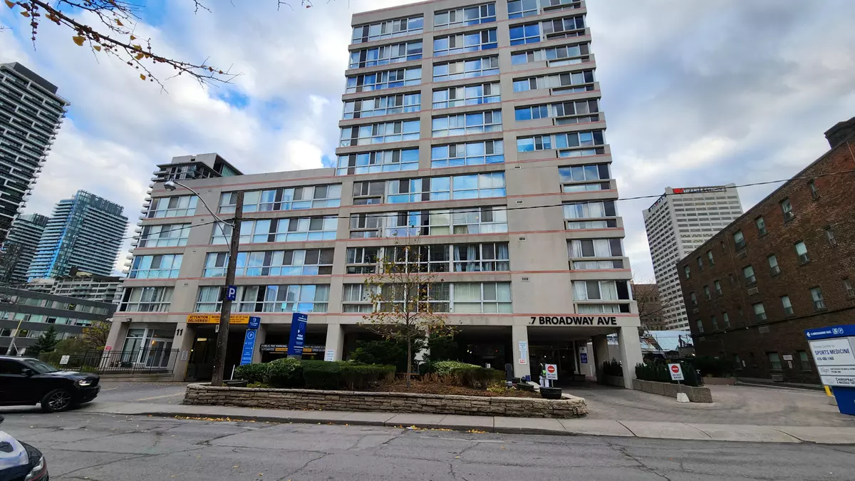 Toronto C10, ON M4P 3C5,7 Broadway AVE #PH-F