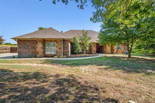 147 Rattling Antler Court, Azle, TX 76020