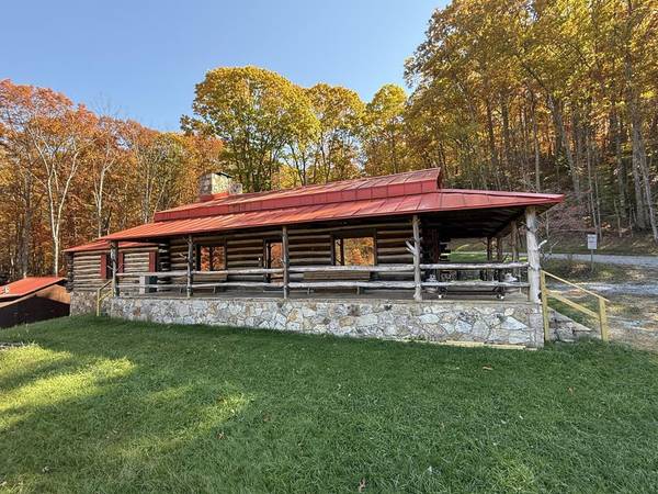 1071 Lodge Dr, Bastian, VA 24314