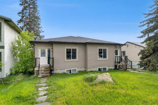 2723 15 Avenue, Calgary, AB T2A 0L8