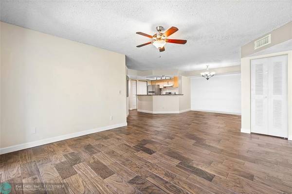 Coral Springs, FL 33071,9088 W Atlantic Blvd  #527