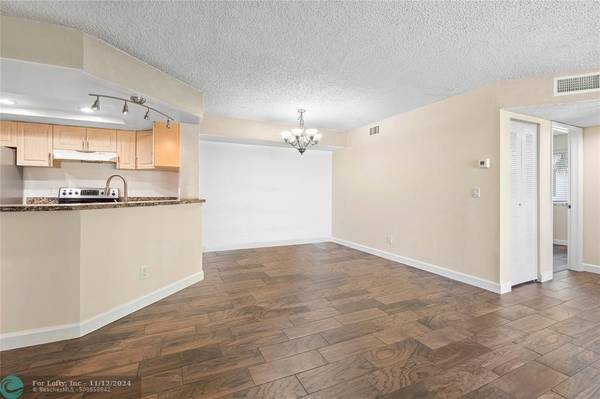 Coral Springs, FL 33071,9088 W Atlantic Blvd  #527