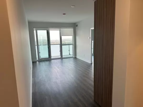 Mississauga, ON L5B 3M8,4130 Parkside Village DR #2211