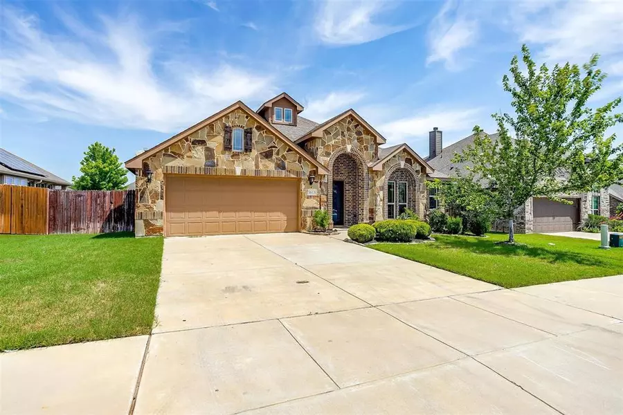 3613 Worthington Drive, Midlothian, TX 76065