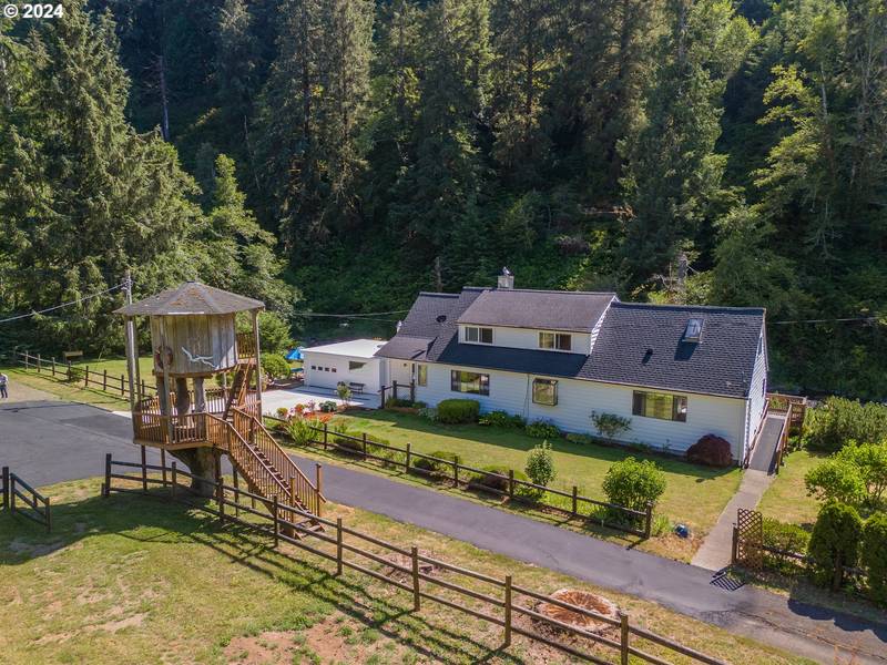 46250 Little Nestuuca Rive RD, Cloverdale, OR 97112