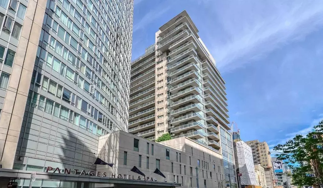 210 Victoria ST #3512, Toronto C08, ON M5B 2R3