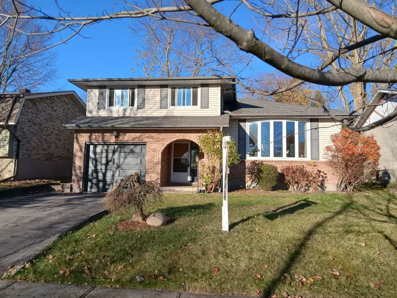 22 Orchard RD, Scugog, ON L9L 1G4