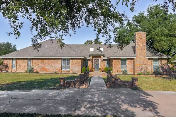 5820 Pecan Valley Lane, San Angelo, TX 76904