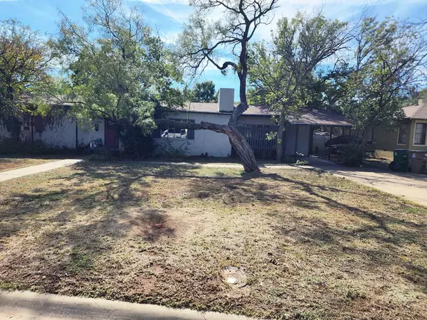 2601 Nasworthy Dr, San Angelo, TX 76904