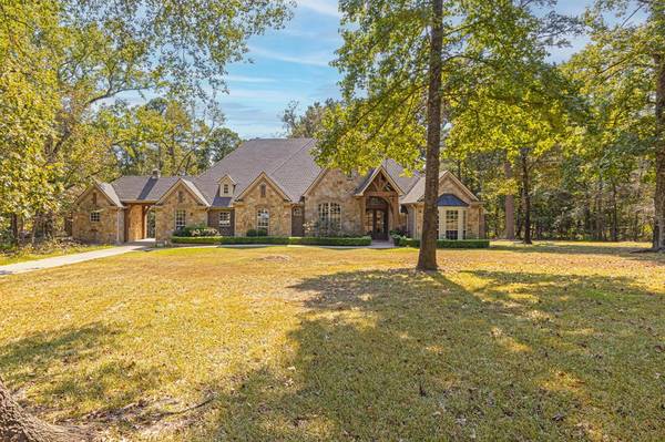 19587 Meadowood Lane, Tyler, TX 75703