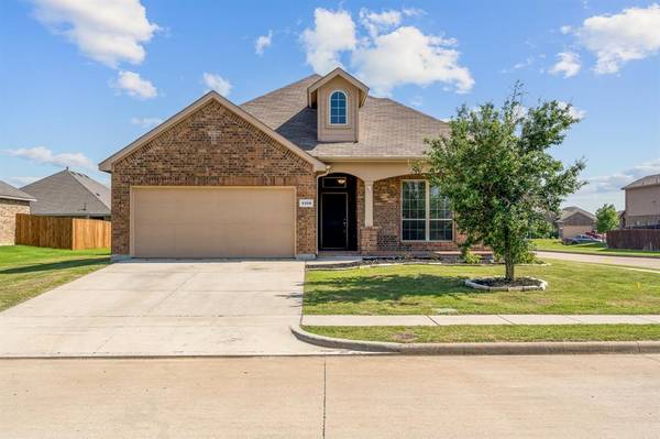 5200 Meadow Lane, Krum, TX 76249