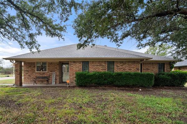 1003 S Elm Street, Ennis, TX 75119