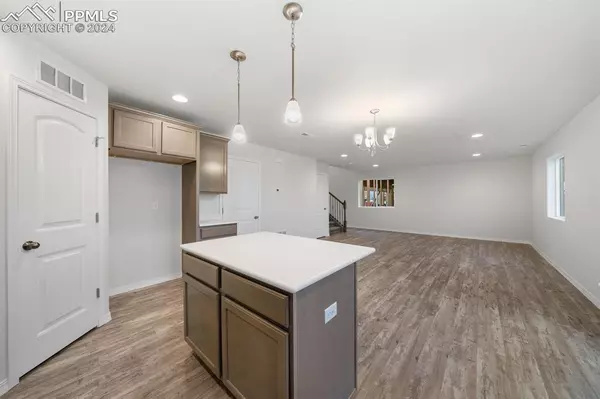 Colorado Springs, CO 80925,8553 Besson CT