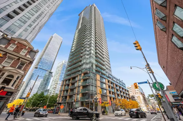 Toronto C02, ON M4W 3Y8,18 Yorkville AVE #1104